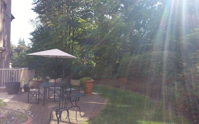 Holiday Inn Express & Suites Surrey by IHG