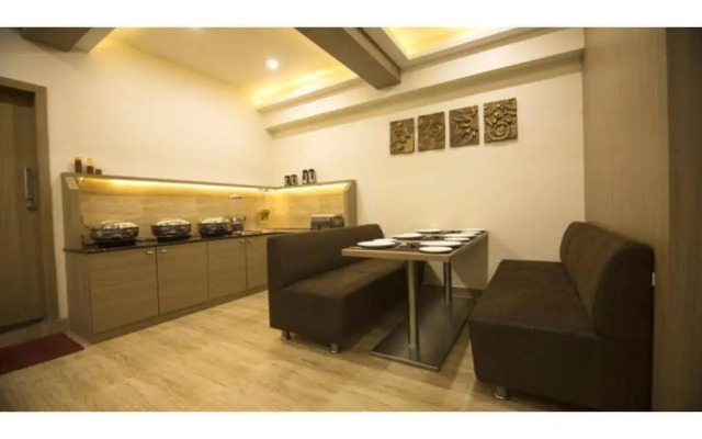 Vista Rooms at Officer Colony