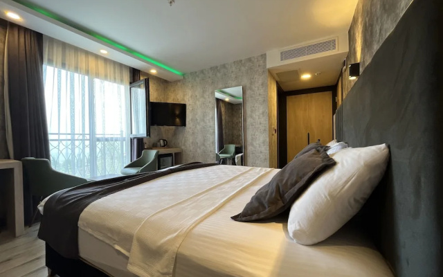 Avni Bey Otel