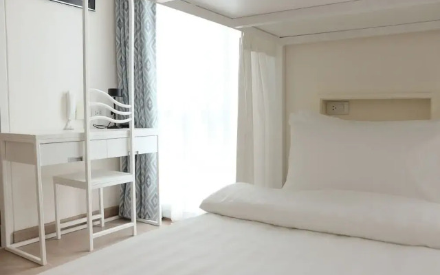 ResT Bangkok Poshtel