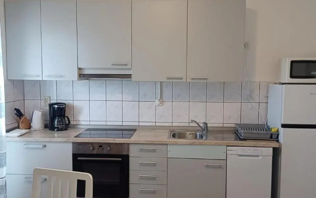 Apartments by the sea Banjol, Rab - 4965