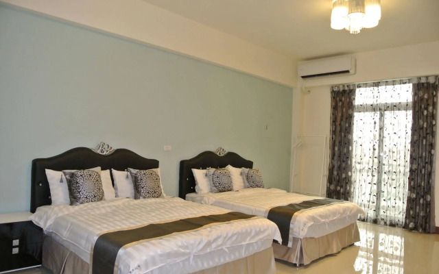 Pisces 82 Home B&B