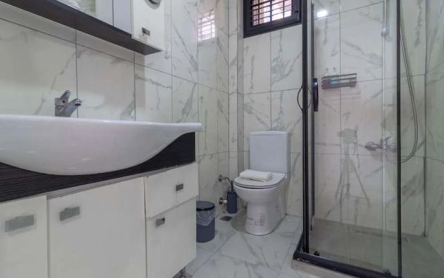 Alex Suites Lara