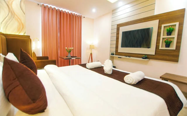 Paarth Grand
