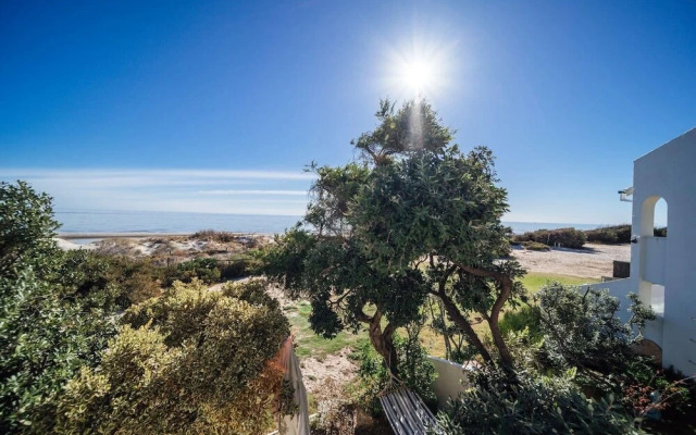 Sentosa at Semaphore Park-beachside Living