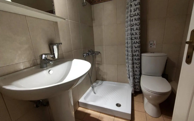 Katerina Rooms & Suites