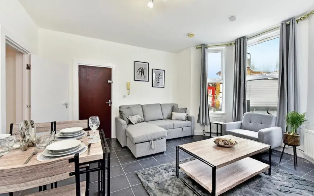 West Ealing SVD Apt. - 2 Bedroom 2 Bath