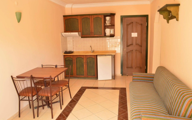 Isla Apartments