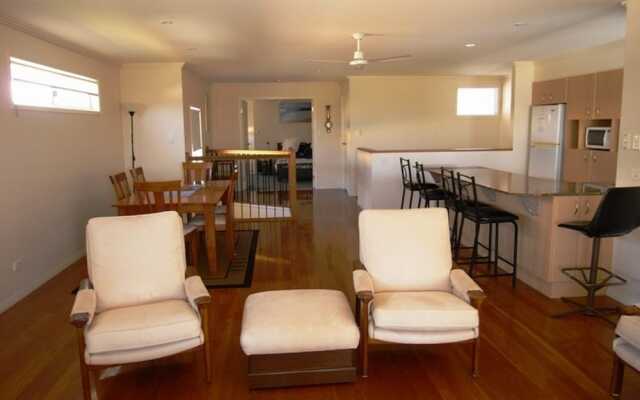 Clovelly Beach Townhouse