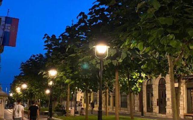 DOM Boutique Apartments - Old Town