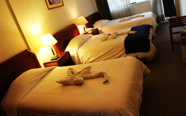Qarmenqa Hotel