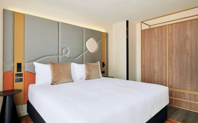 Quincy Hotel Melbourne