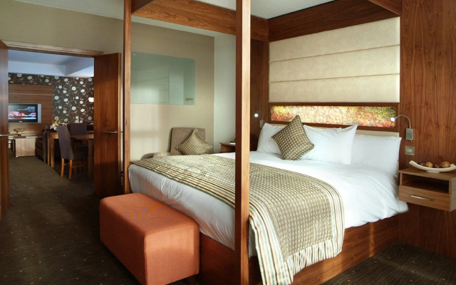 The Gateway Hotel