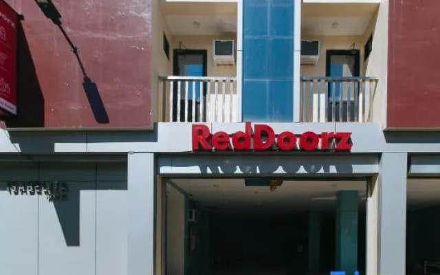 RedDoorz @ Isabelita Hotel Tuguegarao City