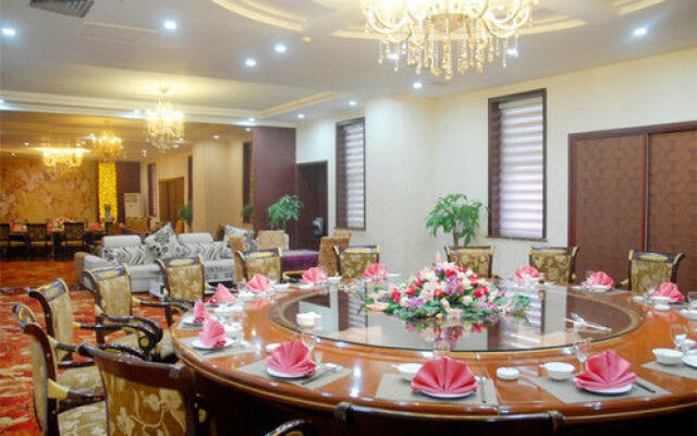Xinyang Sunny Hotel