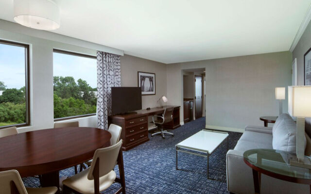 Sheraton Suites Philadelphia Airport