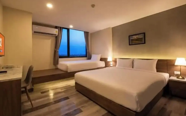 B2 Korat Premier Hotel