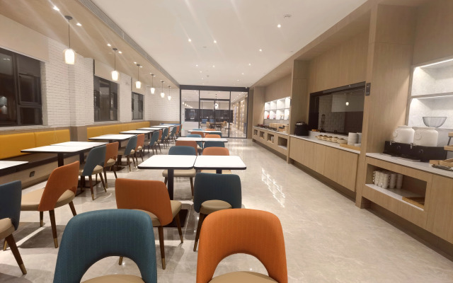 HanTing Hotel (Hebi Xun County)
