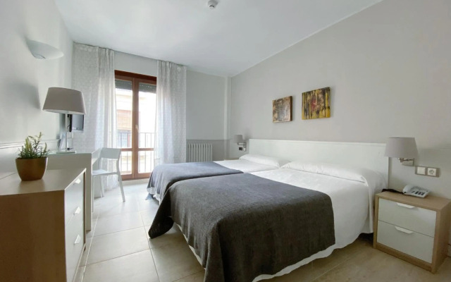 Hotel Río Arga