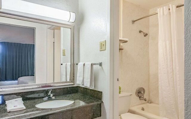 Executive Thibodaux New Orleans Hotel