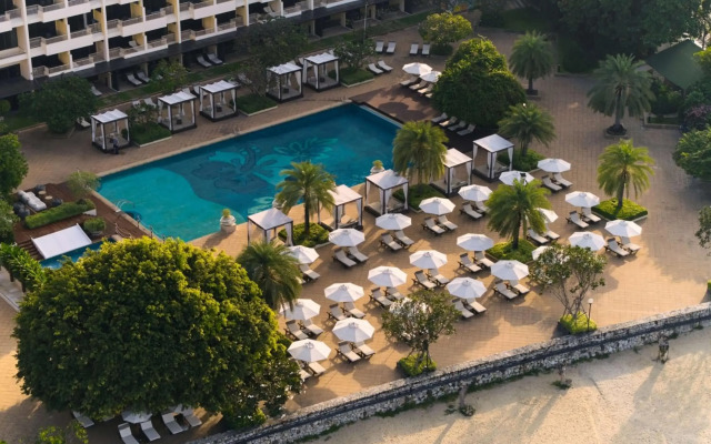 Dusit Thani Pattaya