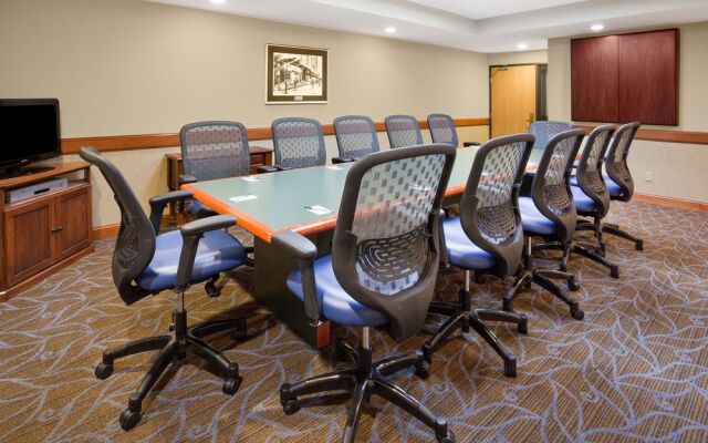 AmericInn Chanhassen