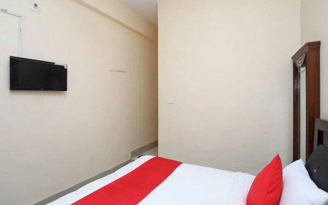 OYO 14639 Darshika Guest House