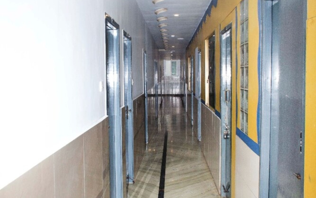Hotel Saravanaa Boarding And Lodging