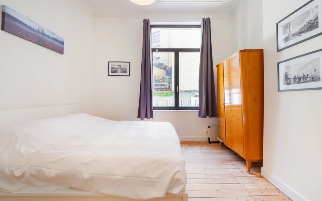 Self Check In 2 Room Appartement In Trendy Saint Gilles