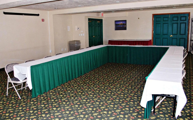 Country Inn & Suites by Radisson, West Valley City, UT