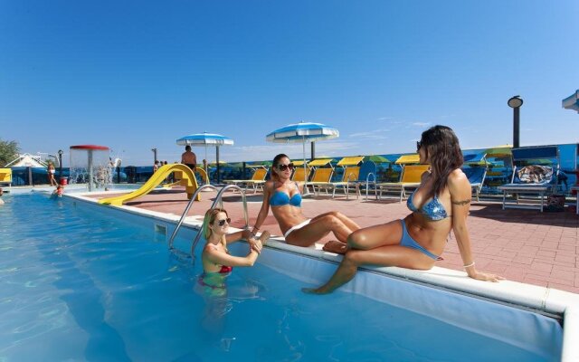 Hotel Asiago Beach