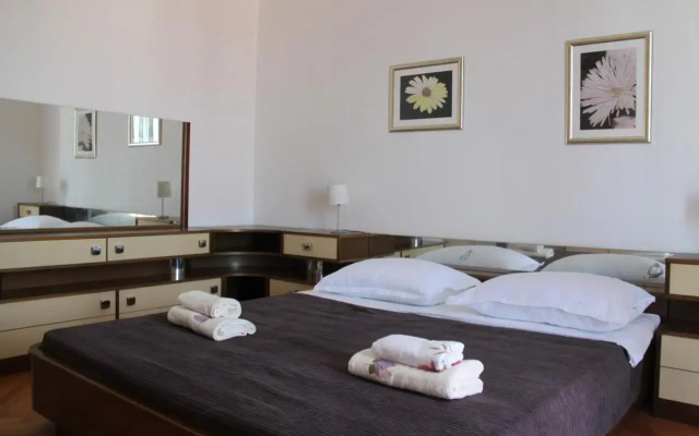 Mikulandra apartment