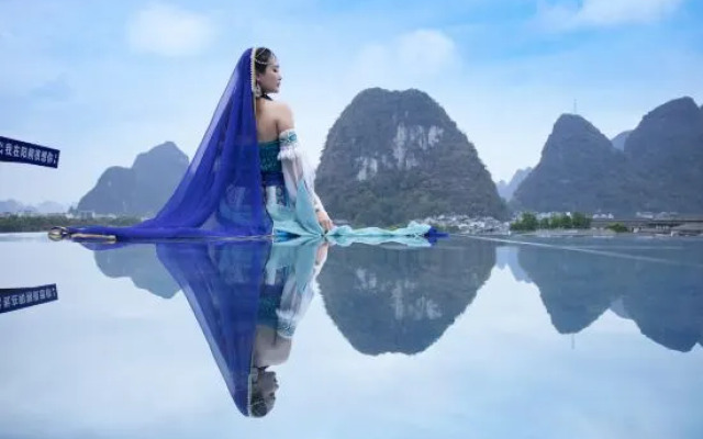 Little Chiang Mai Sky Mirror Store (Yangshuo West Street Longtoushan Wharf Store)