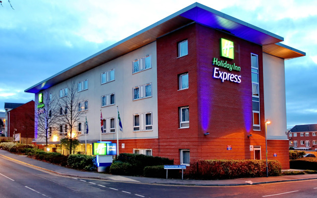 Holiday Inn Express Birmingham Redditch by IHG