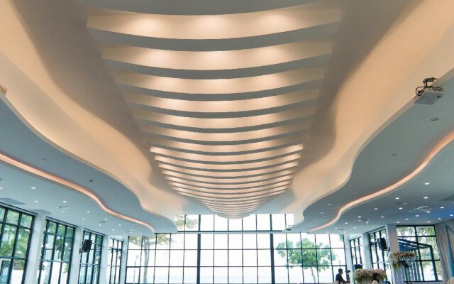 Rattana Pura Beach Resort