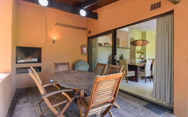 San Lameer Villa Rentals 3215