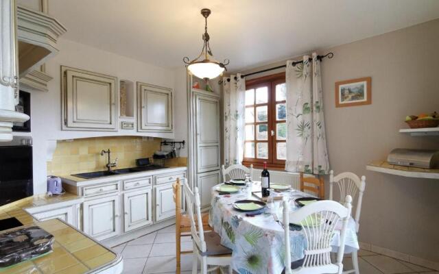 Gîte Saint-Germain-Laprade, 4 pièces, 6 personnes - FR-1-582-322