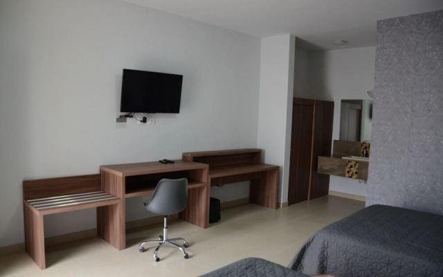Hotel Monarca