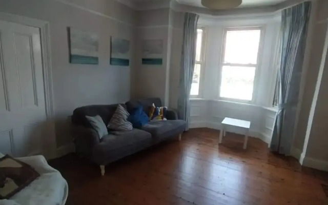 Spacious 4 Bedroom Home in Drumcondra