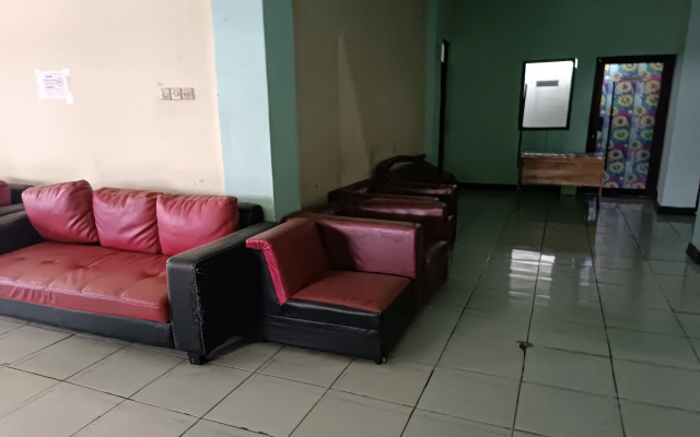 Hotel O Homestay Citra – Hotel Rooms – Kendari