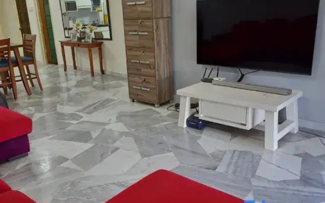 golf club homestay (Muslim-friendly)