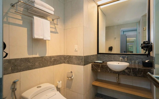 Anara Airport Hotel