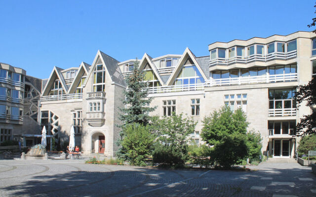 St.-Michaels-Heim Jugendgästehaus & Hotel