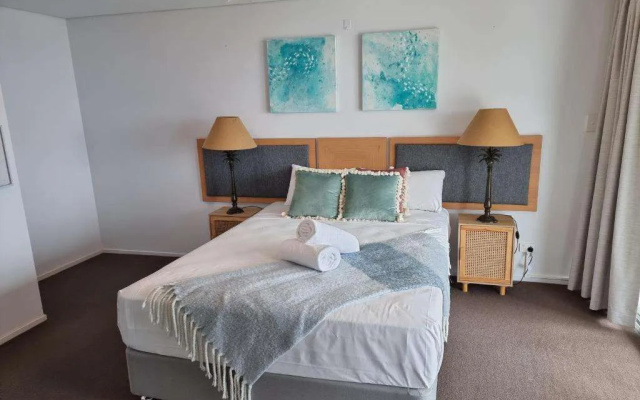 Grand Mercure Azure Sea Whitsundays
