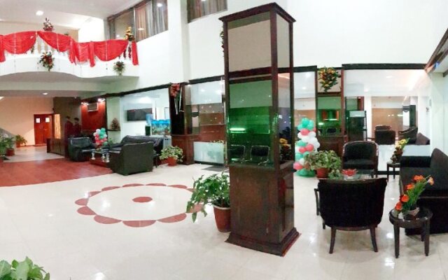 Hotel Mangal Regency