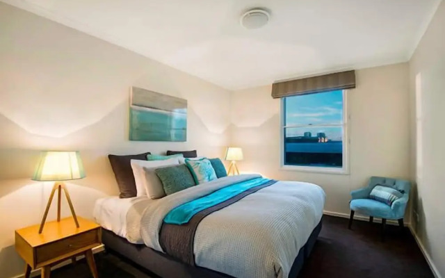 Platinum Apartments on Whiteman St