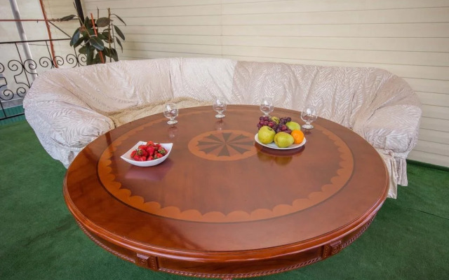 Tikhiy Guest House