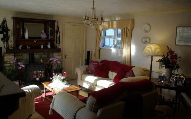 Limpert Bay Guest House
