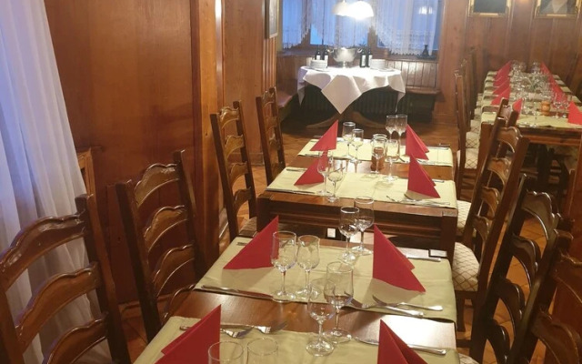 Schwanen Hotel & Backpacker
