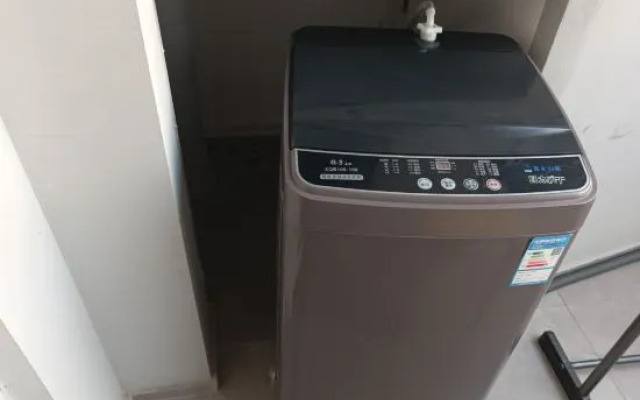 zhongshanyunbogongyujiudian